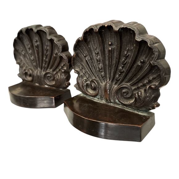 Vintage Bronze Look Ornate Victorian Swirl Shell Bookend Set - Picture 3 of 10